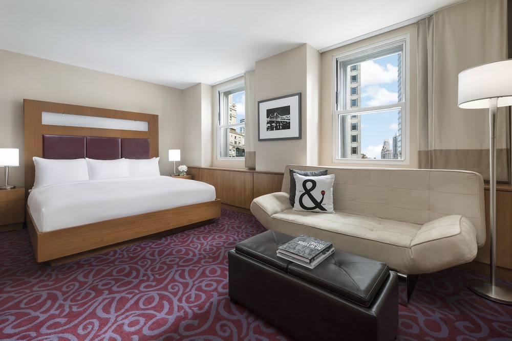 

Bari - New York - Aeroporto La Guardia - Hotel 57 by LuxUrban