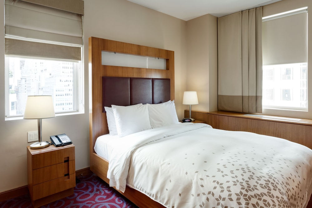 

Bari - New York - Aeroporto La Guardia - Hotel 57 by LuxUrban