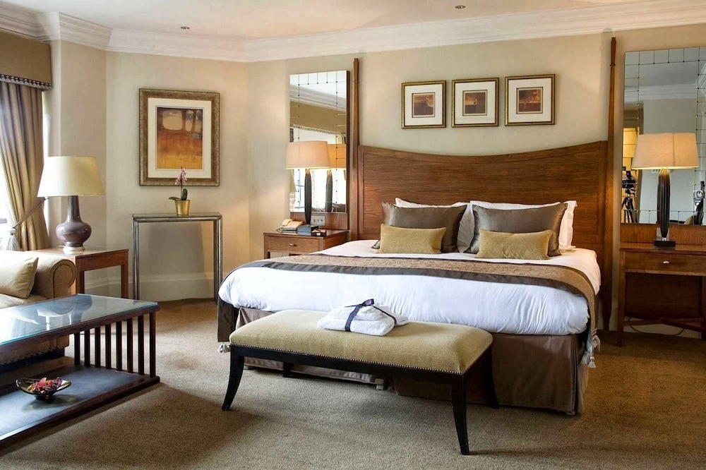 

Bari - Ayr - Western House Hotel