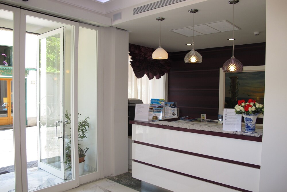 

Milano - Massa Lubrense - Hotel Club