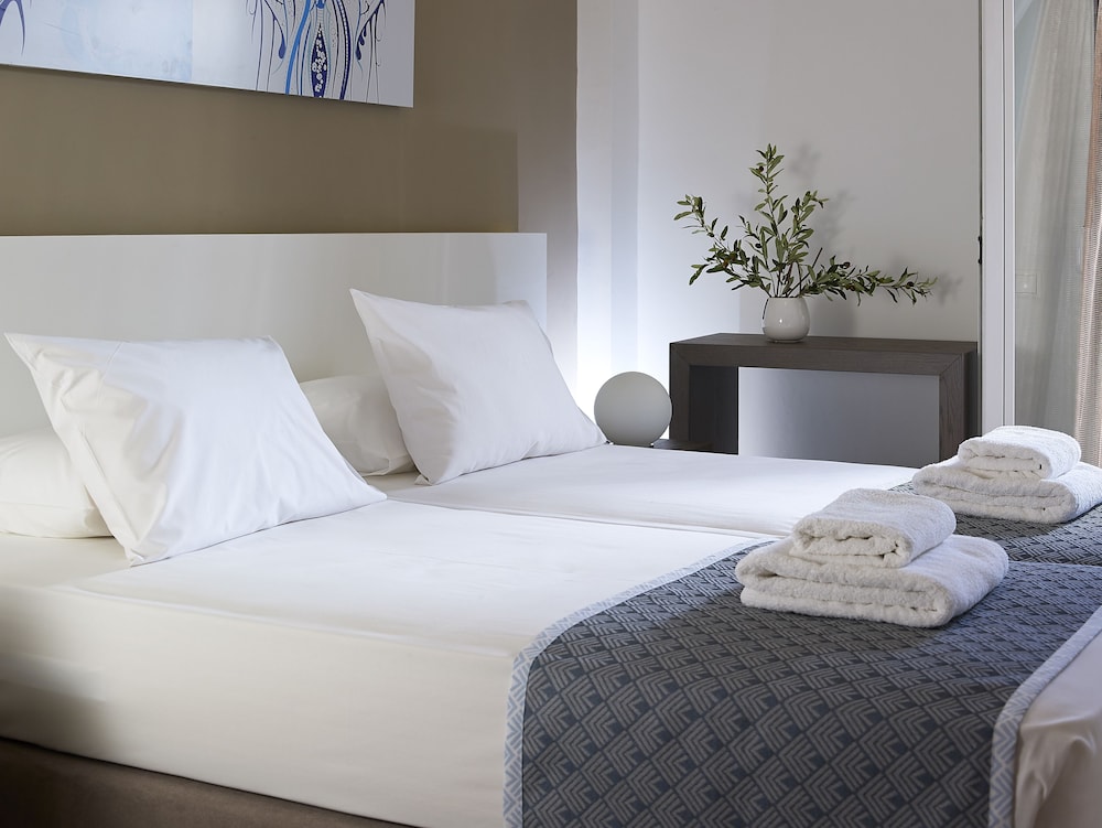 

Verona - Koutsounára - Coral Apartments