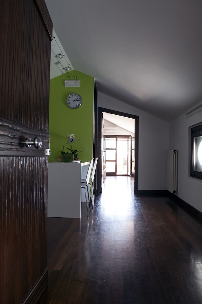 

Milano - Cetara - Residence Zelzar