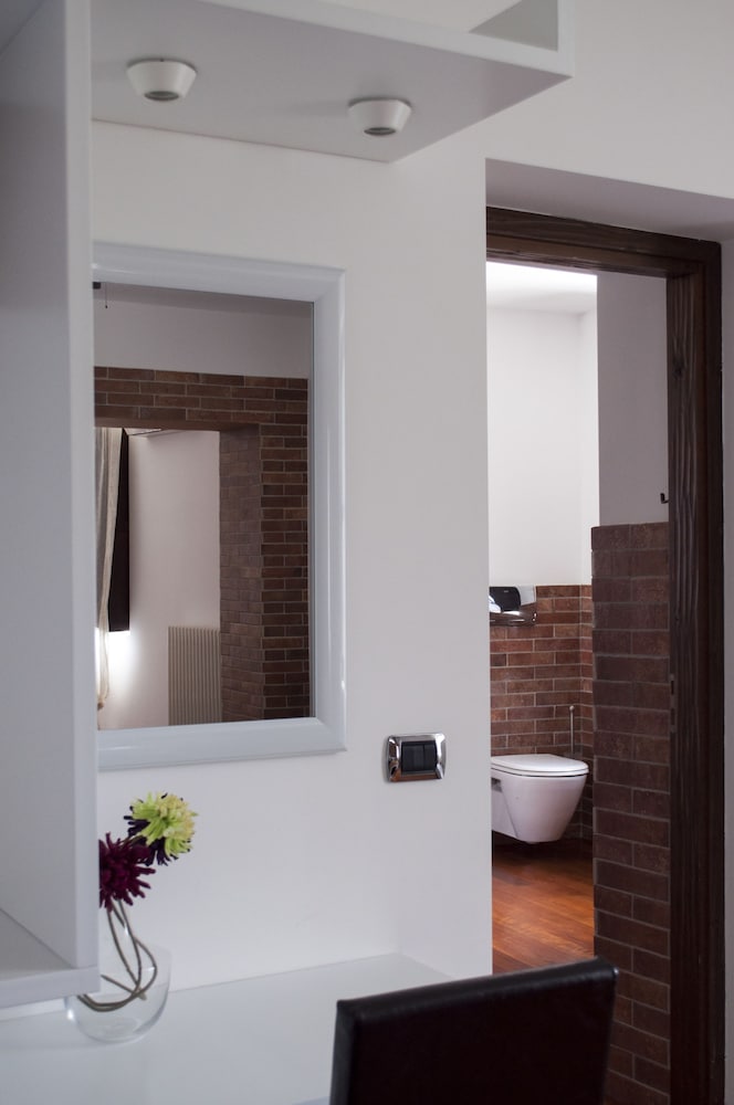 

Milano - Salerno - Residence Zelzar