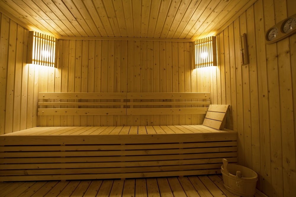 

Roma - Si Maha Phot - Kantary 304 Hotel Prachinburi