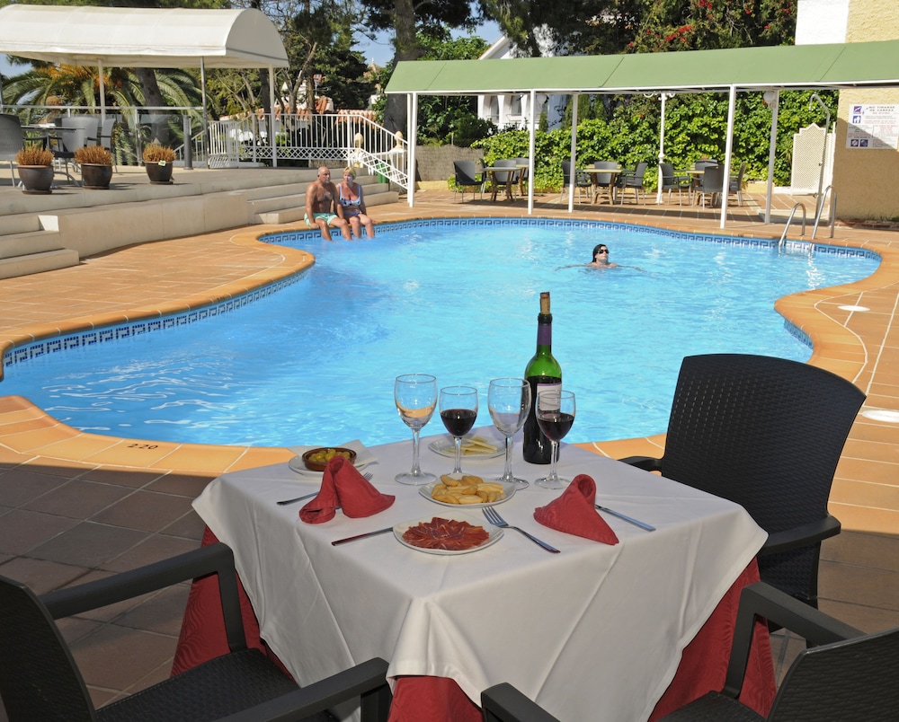 

Milano - Nerja - Nerja Club by Dorobe Hotels