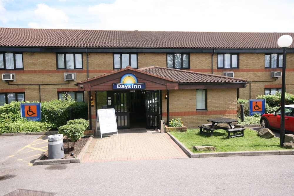 

Palermo - Bishop's Stortford - Days Inn By Wyndham London Stansted Airport