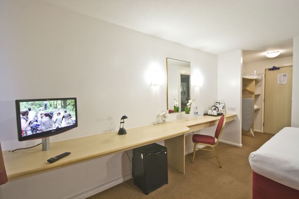 

Pescara - Stansted - Days Inn By Wyndham London Stansted Airport
