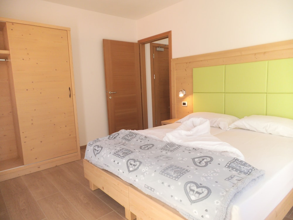 

Napoli - Folgarida - Aparthotel Dolomites Living&Relax