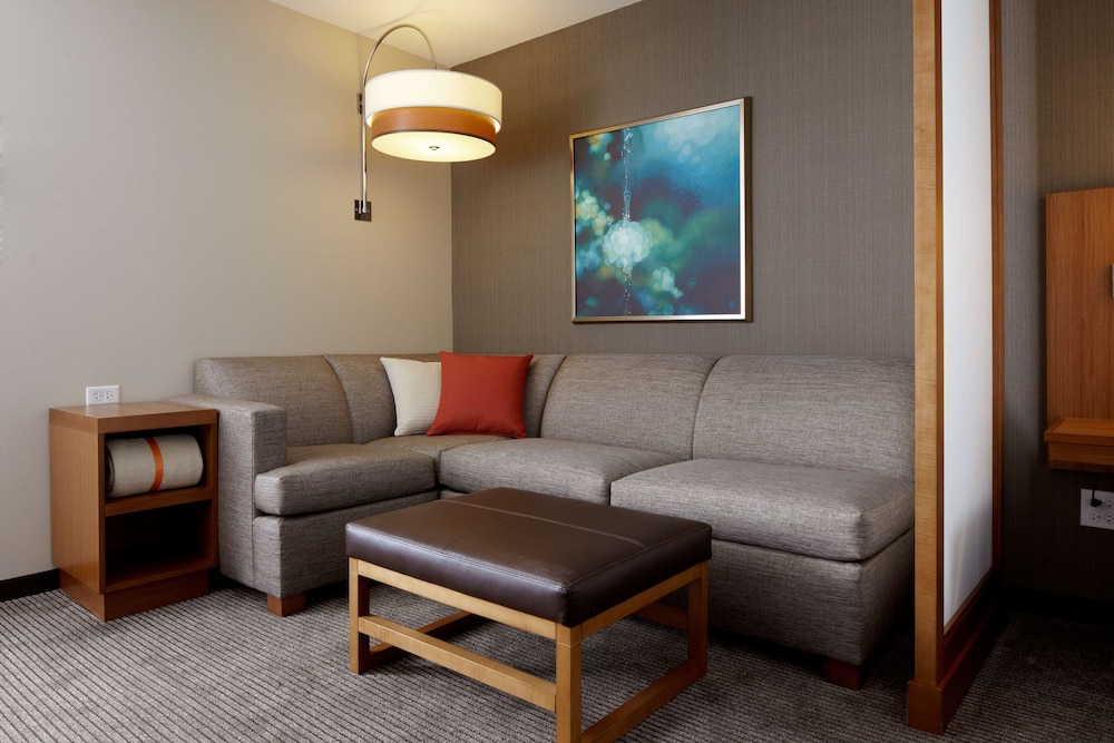 

Bari - Boston (MA) - Hyatt Place Boston/Medford
