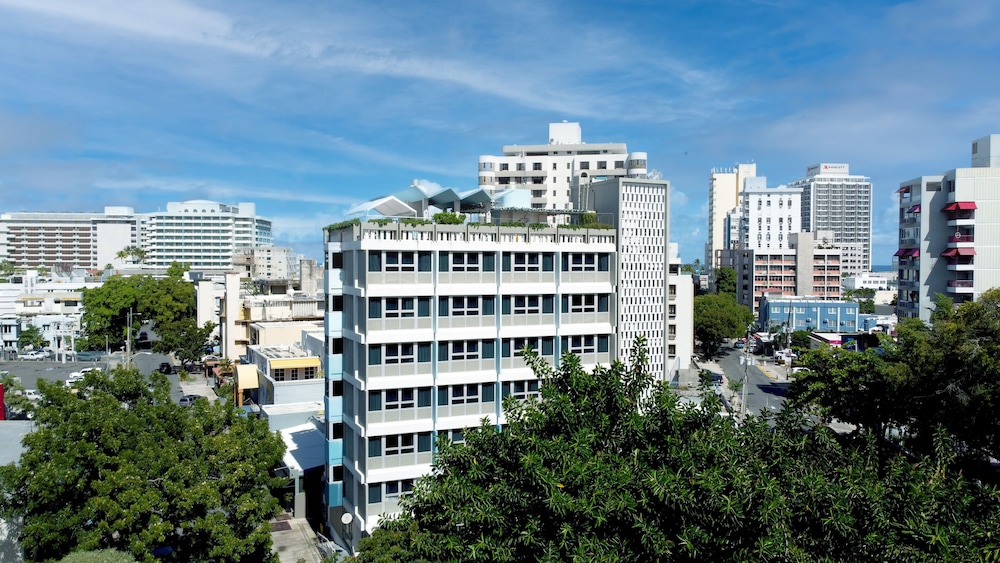 

Bologna - San Juan - The Wave Hotel at Condado