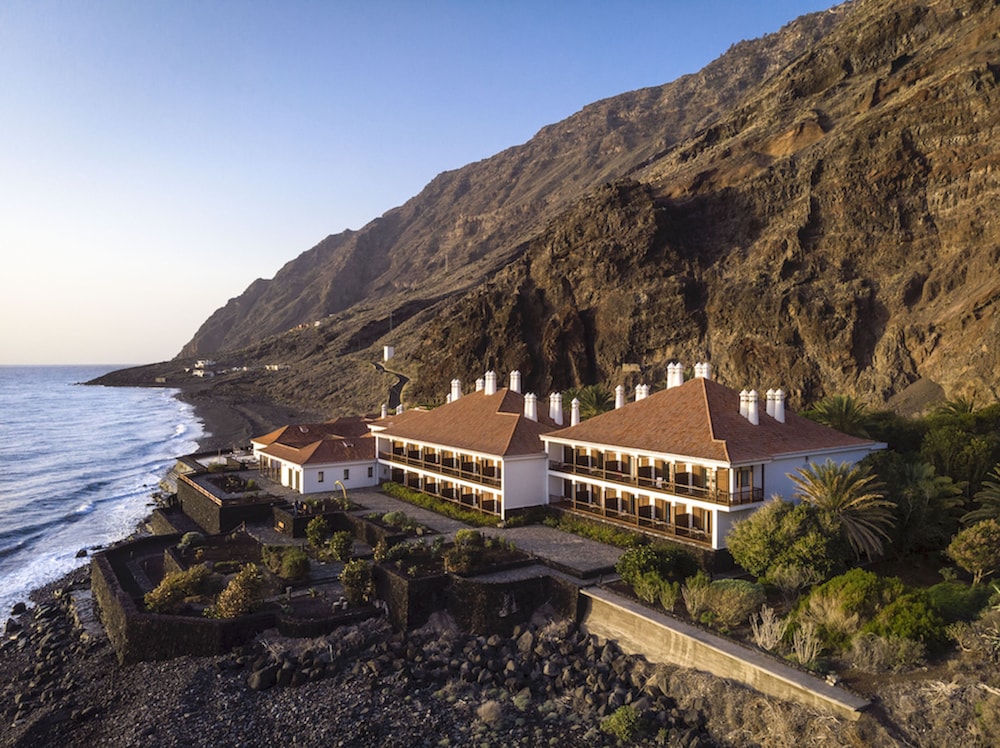 

Milano - Las Casas - Parador de El Hierro