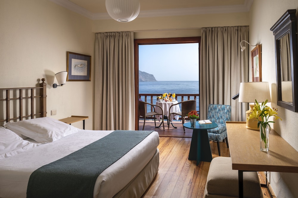 

Milano - Las Casas - Parador de El Hierro