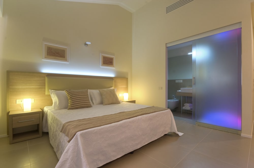 

Roma - Osimo - Palazzo Ruschioni Boutique Hotel