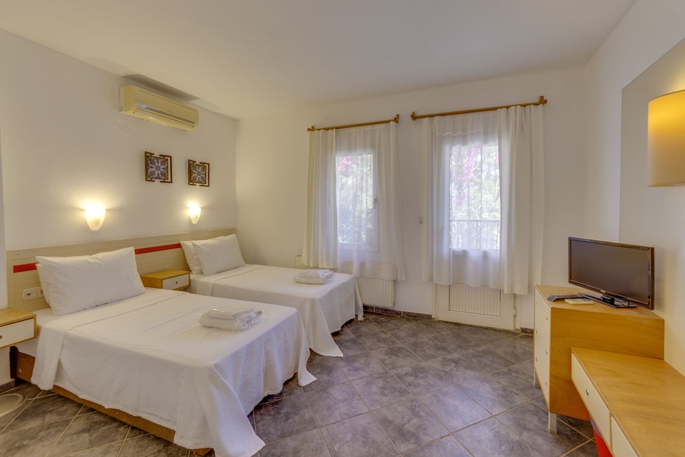 

Roma - Ortakent - Serhan Hotel