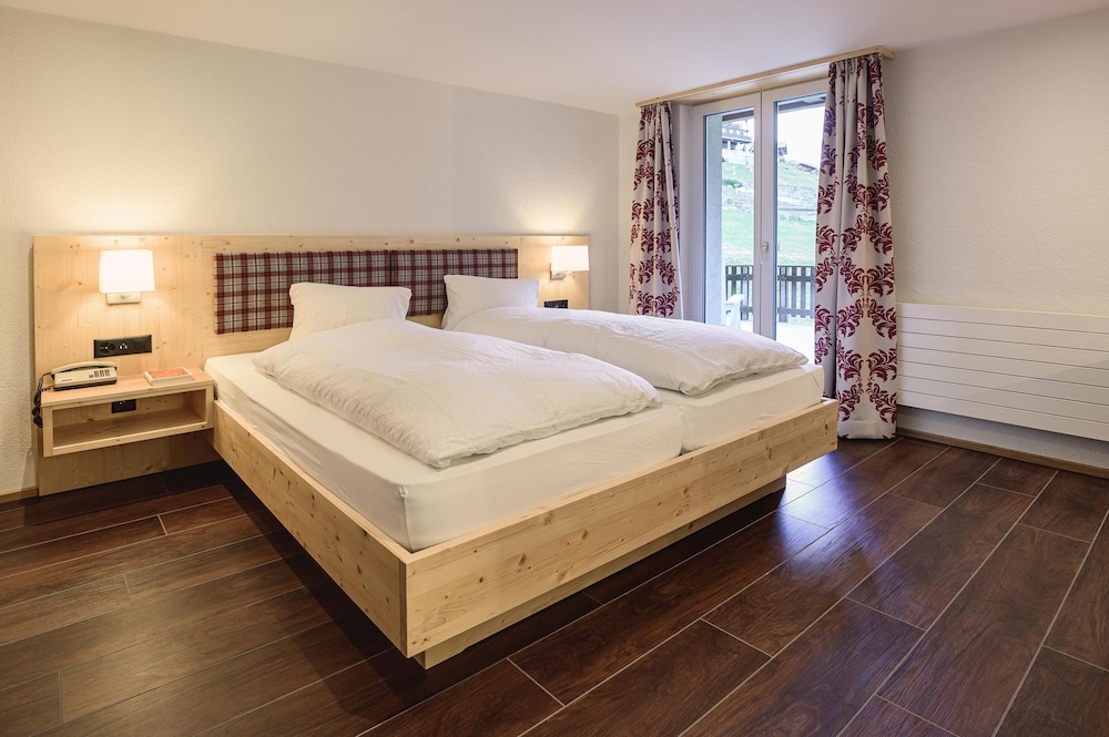 

Milano - Grindelwald - Hotel Caprice - Grindelwald
