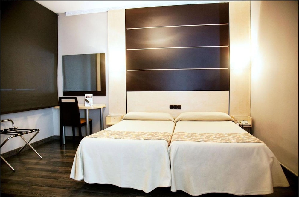 

Bologna - Granada - Hotel Universal
