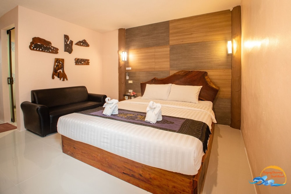 

Milano - Thalang - Naiyang Discovery Beach Resort SHA