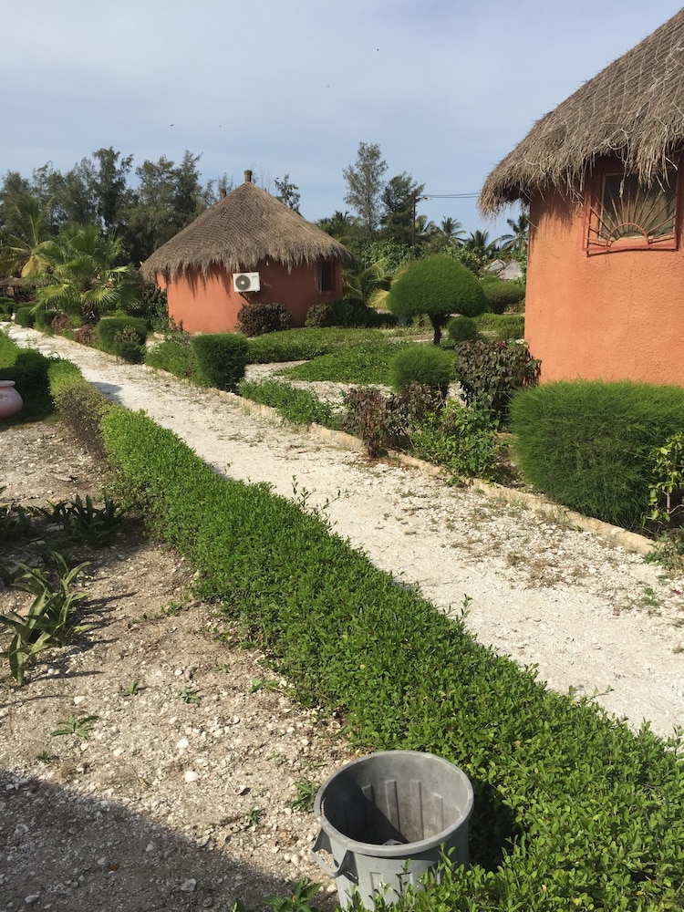 

Roma - Dakar, Senegal - Les Cristaux Roses