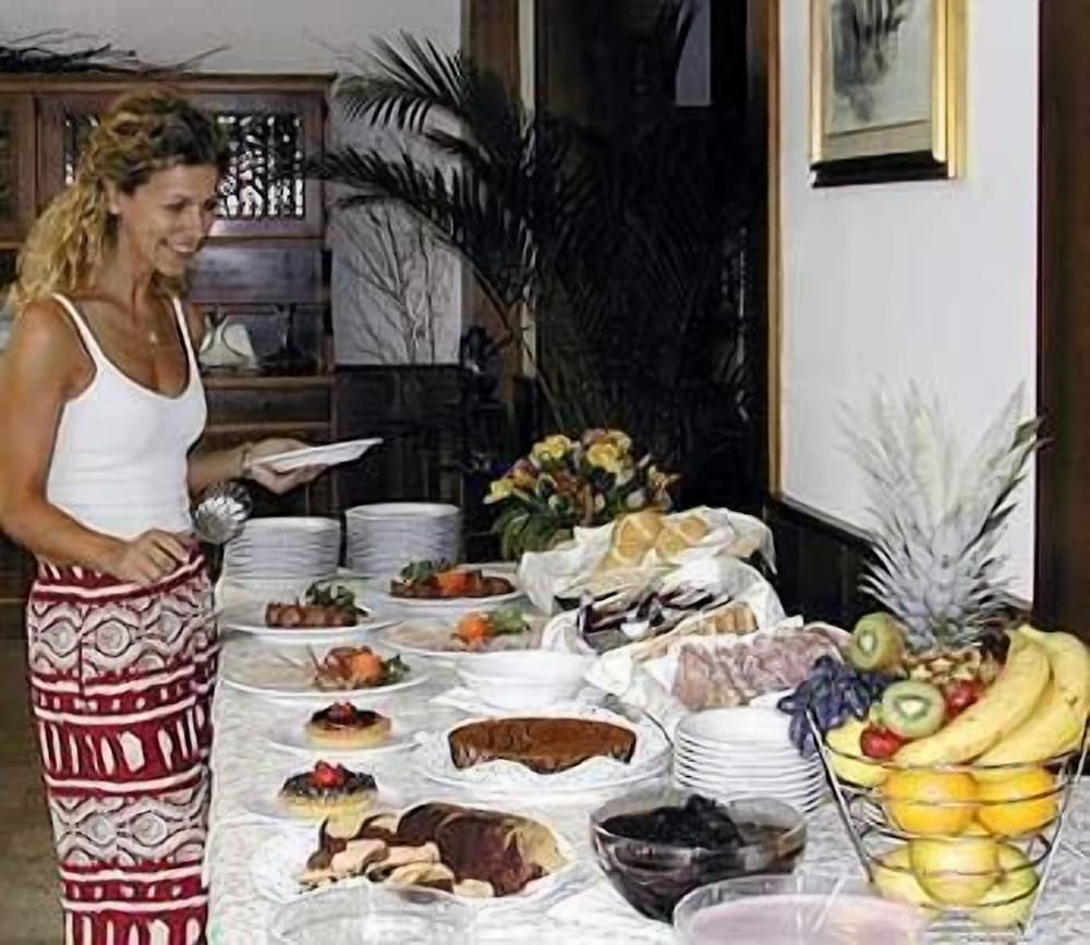 

Cagliari - Tenno - Athos Hotel