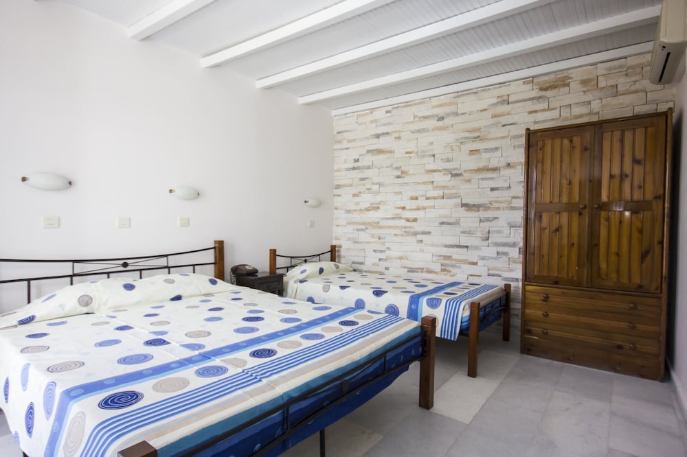 

Roma - Stelida - Naxos Holidays