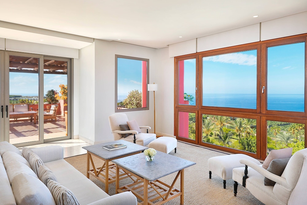 

Ancona - Guía de Isora - The Ritz-Carlton Tenerife, Abama