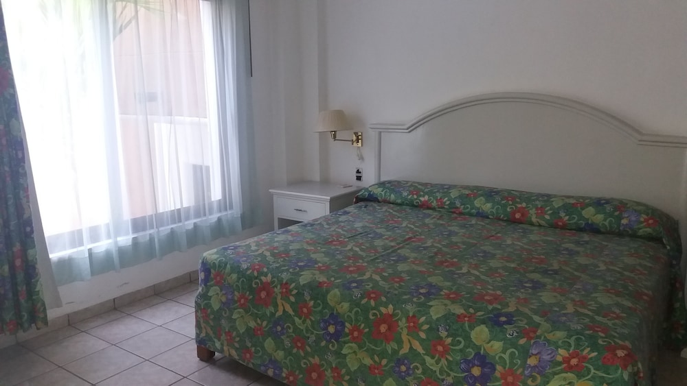

Roma - Manzanillo - Hotel Costa Brava