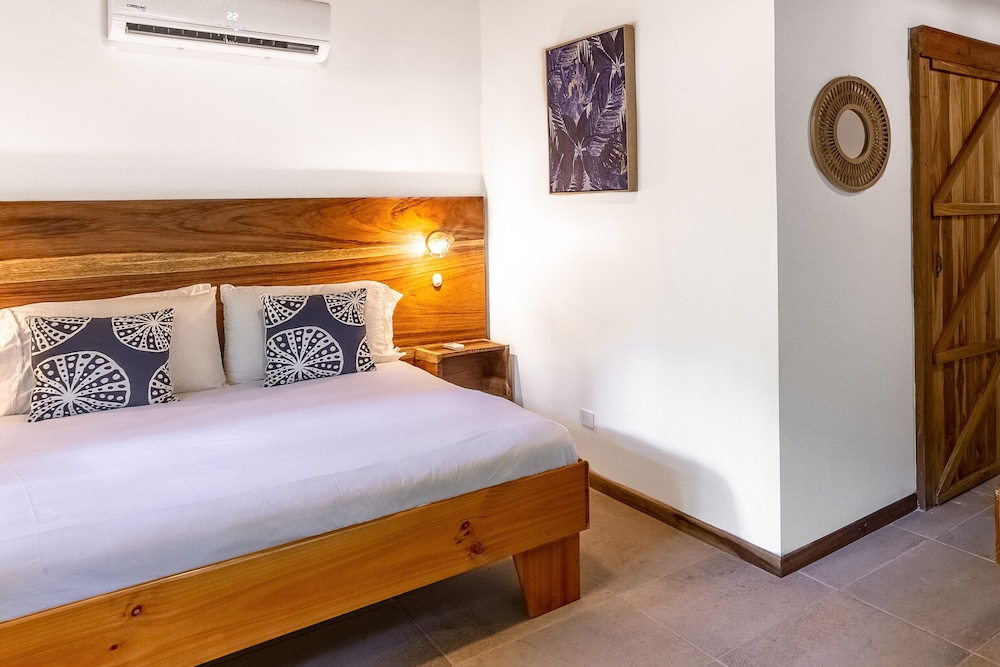 

Olbia - Santa Teresa - Makanas Beach Bungalows