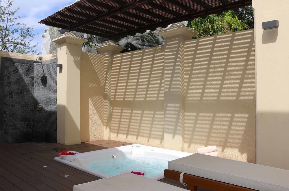 

Milano - Black River - Sands Suites Resort & Spa