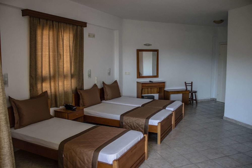 

Palermo - Polychrono - Ilios Hotel