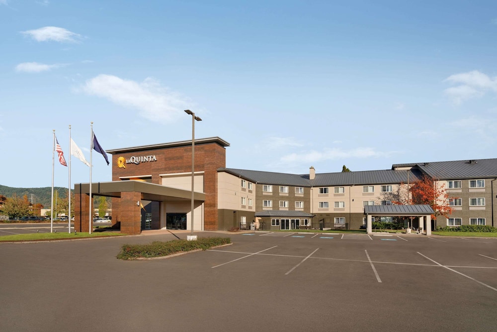 Eugene - La Quinta Inn & Suites by Wyndham Springfield