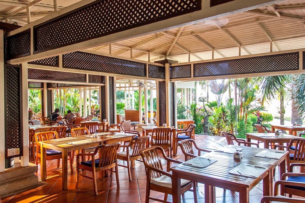 

Roma - Ban Pa Khlok - Mission Hills Phuket Golf Resort-SHA Extra Plus