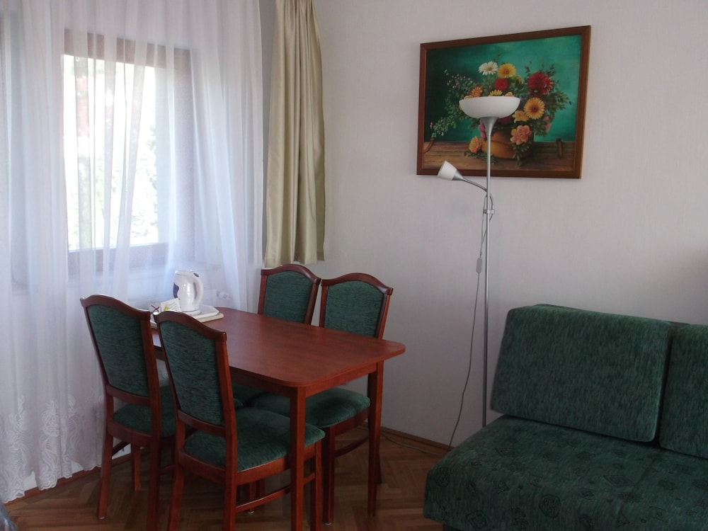 

Bologna - Budaörs - HELIOS Hotel Apartments