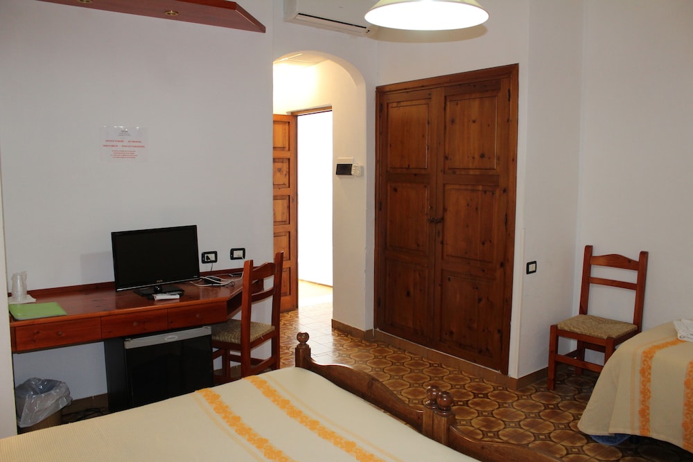 

Catania - La Maddalena - Hotel Piccada