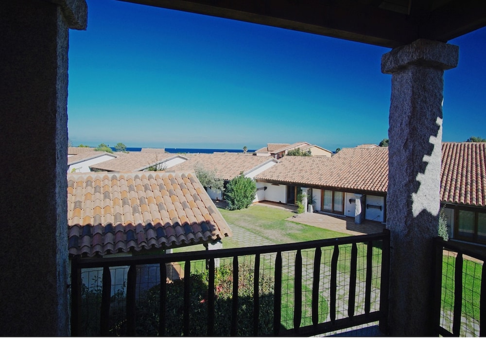 

Napoli - San Teodoro - Residence Liscia Eldi