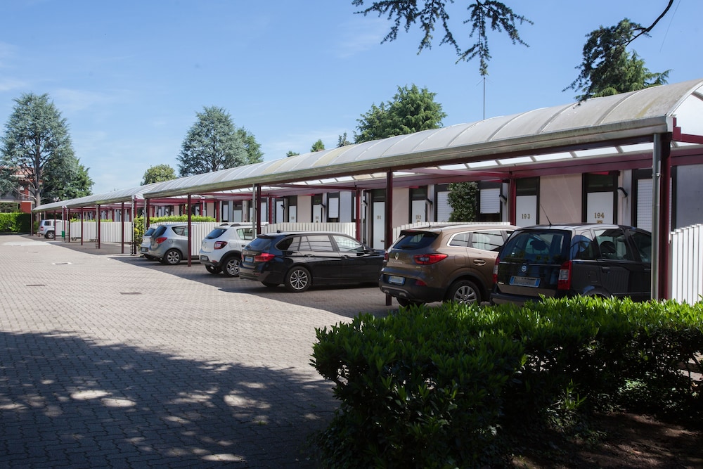 

Catania - Malpensa - Airport Hotel Malpensa
