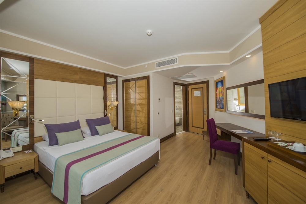 

Milano - Colakli - Dream World Aqua Hotel - All Inclusive