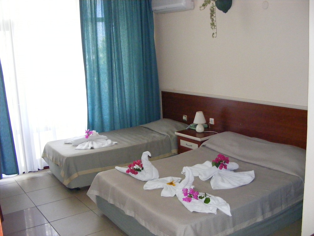 

Napoli - Kemer - Kemer Hotel