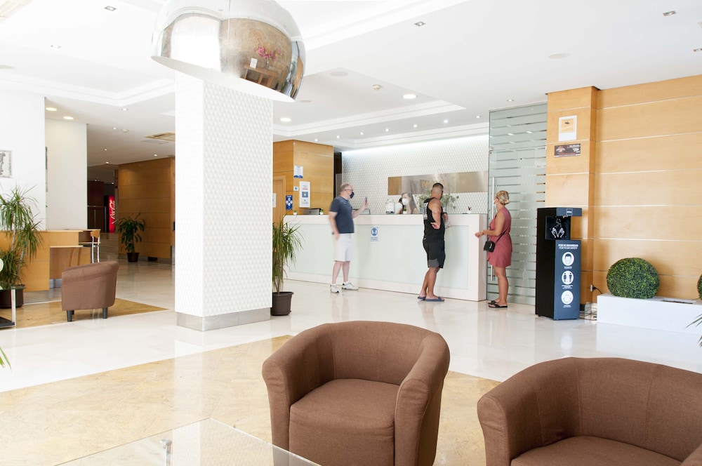 

Genova - Alicante - Hotel Maya Alicante