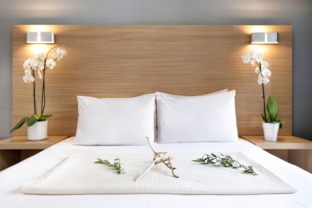 

Napoli - Megali Ammos - Atlas Hotel Skiathos