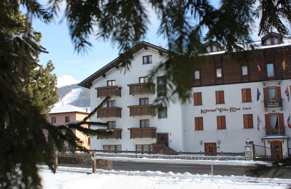 

Napoli - Valdisotto - Hotel Villa Rina