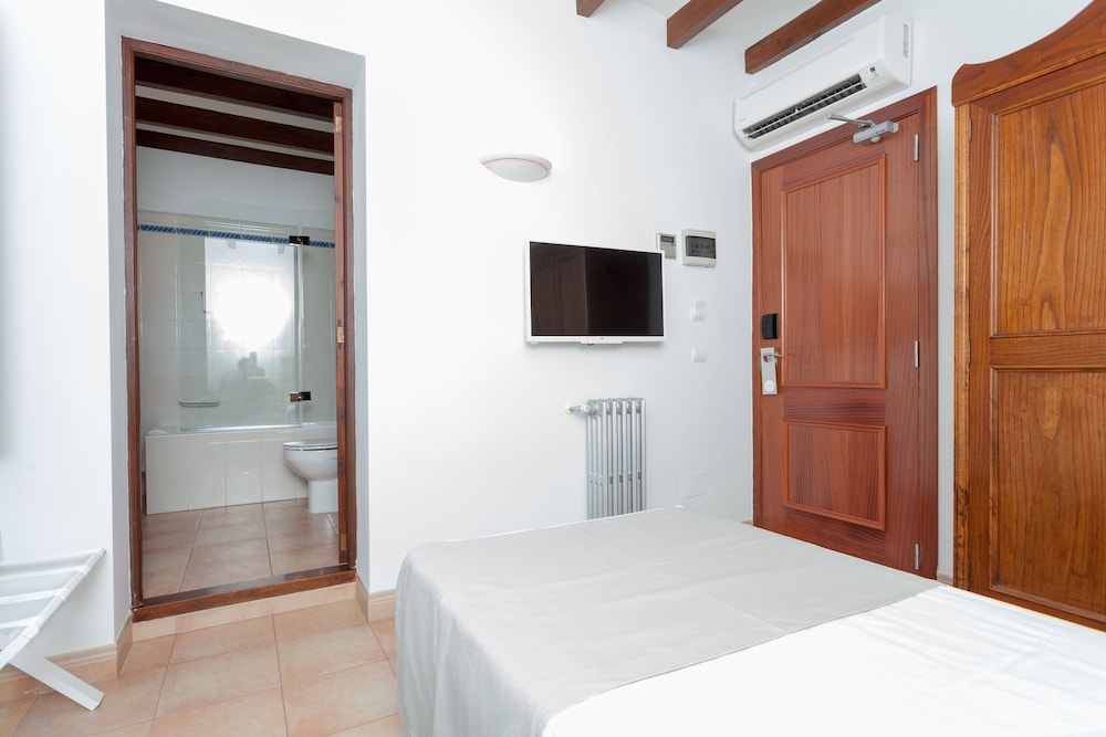 

Napoli - Deia - Hotel El Guía