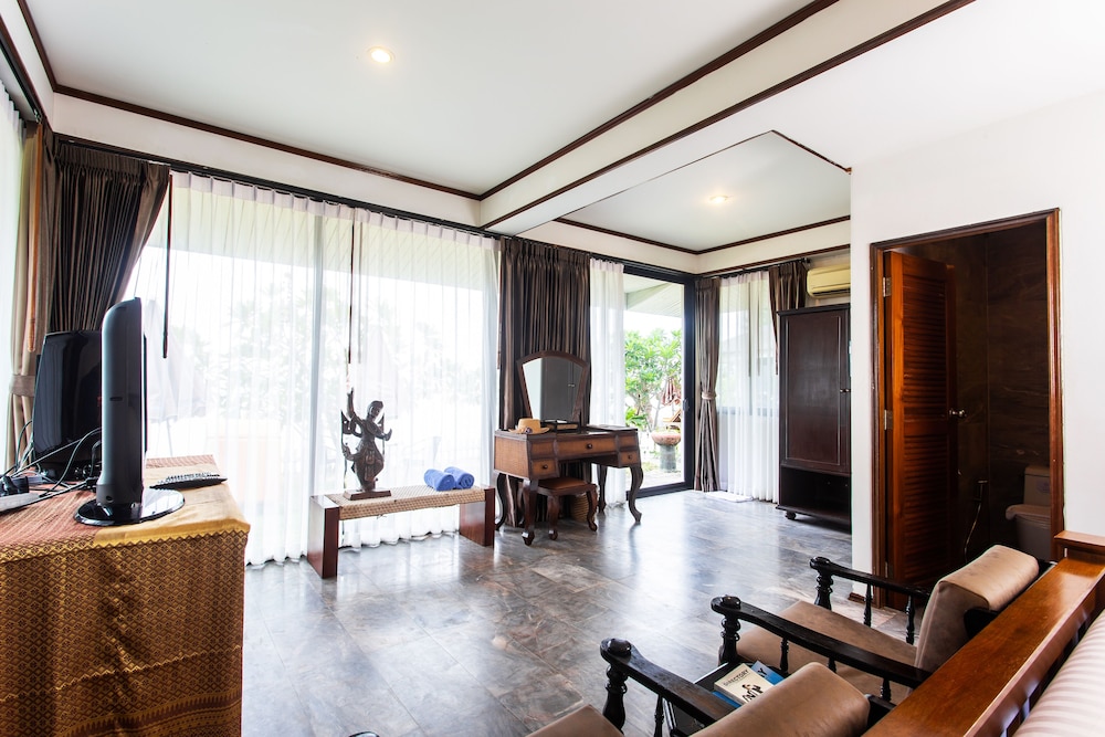 

Milano - Lipa Noi - Rajapruek Samui Resort - SHA Plus