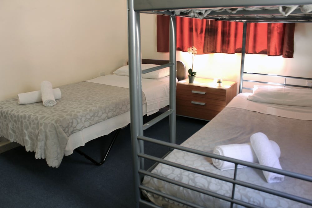 

Bari - Perivolia - Nondas Hill Hotel Apartments