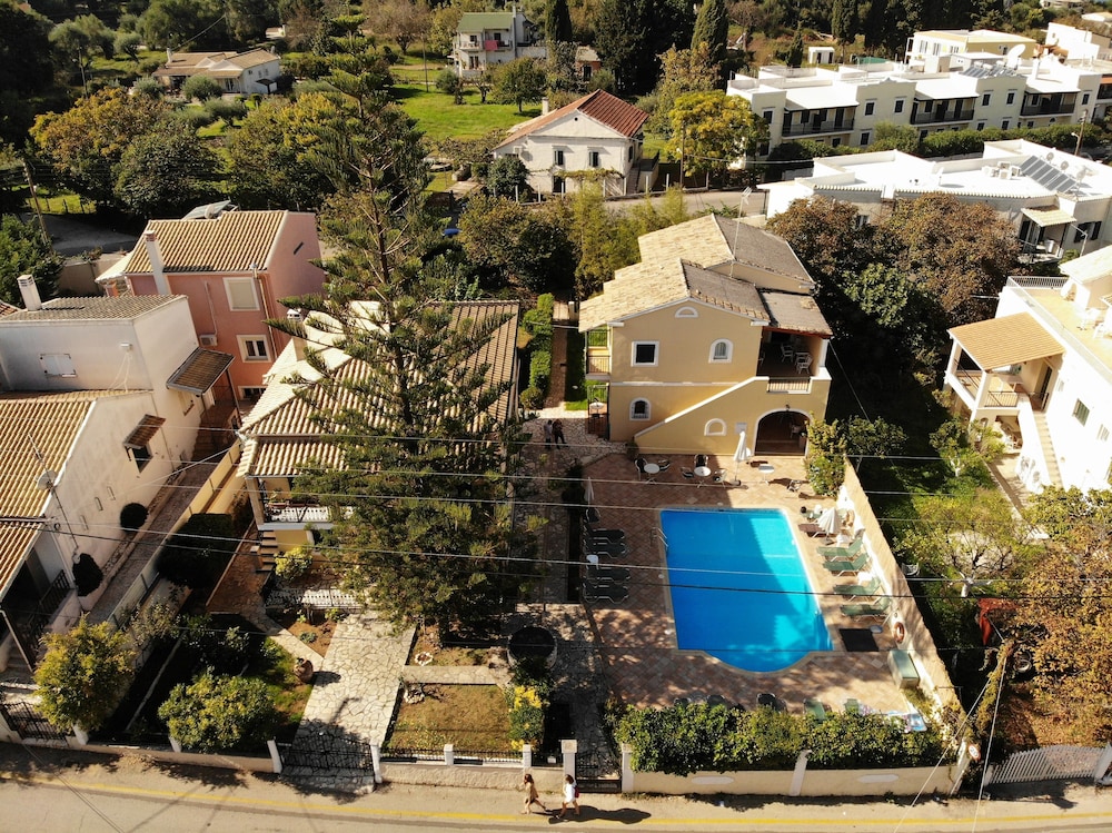 

Verona - Kassiopi - Ariti Complex