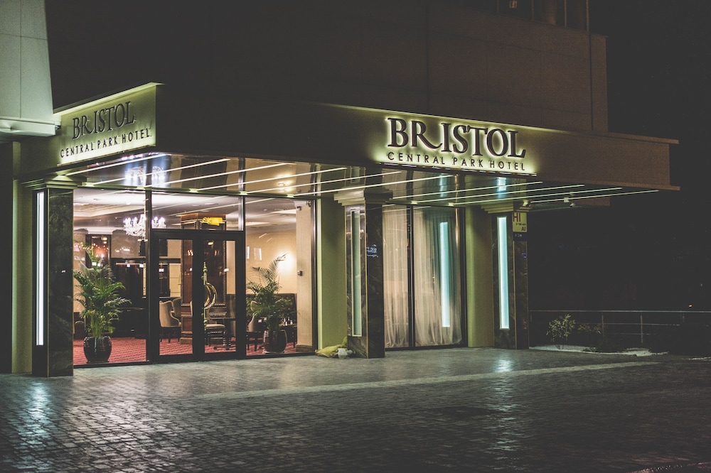 

Roma - Chişinău - Bristol Central Park Hotel