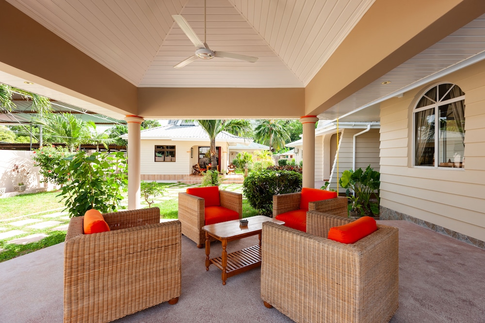 

Roma - Grand Anse, Isola di Praslin - Villa Aya