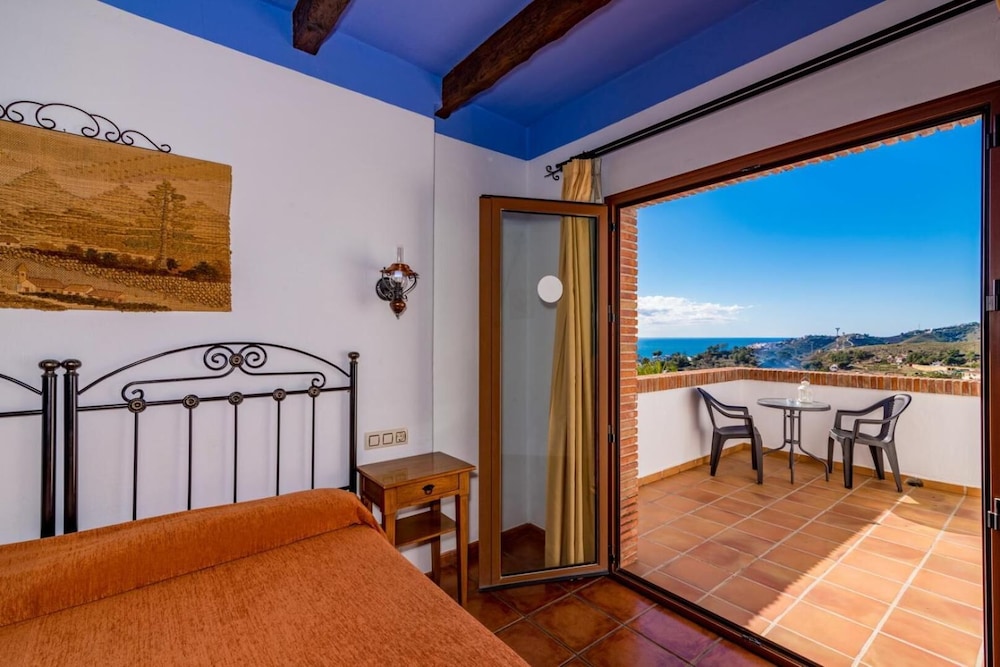 

Bologna - Nerja - Hotel Rural Almazara