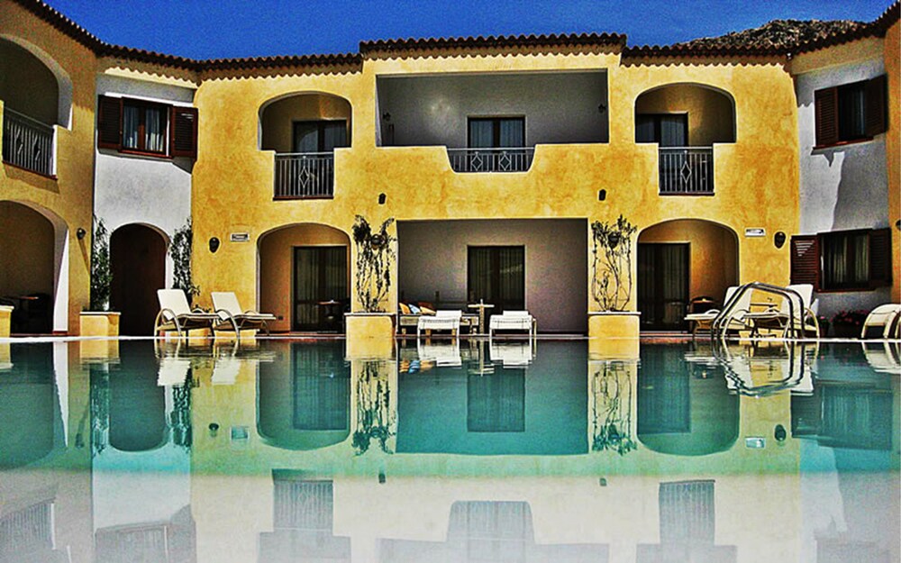 

Torino - Porto Rotondo - Hotel Monti Di Mola