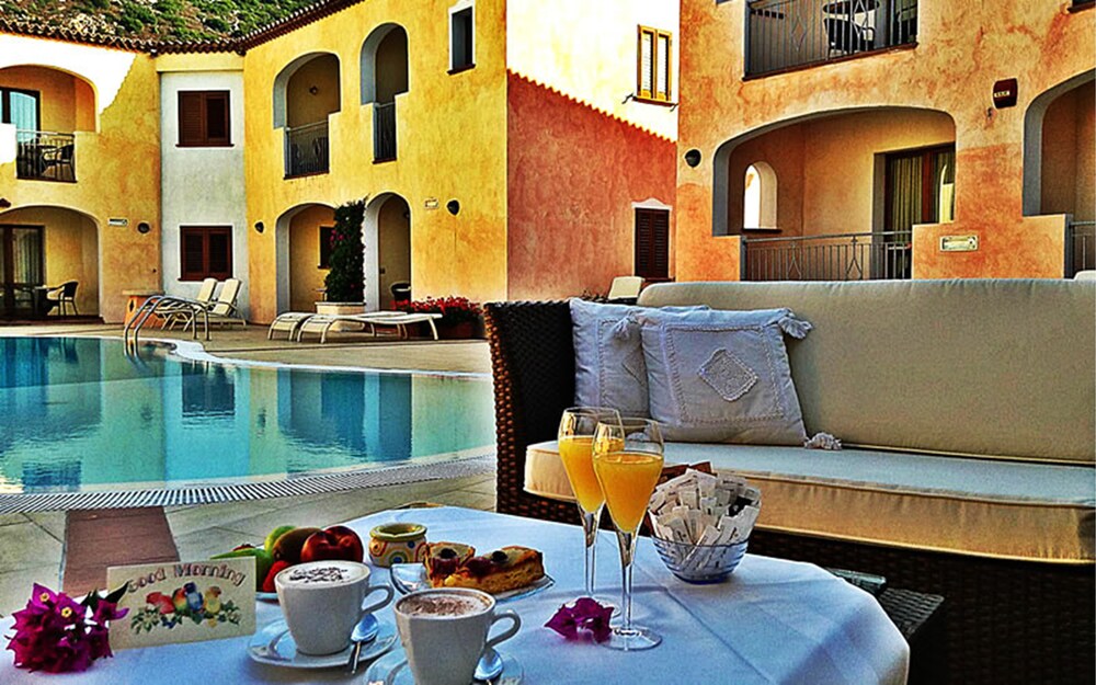 

Milano - Porto Rotondo - Hotel Monti Di Mola