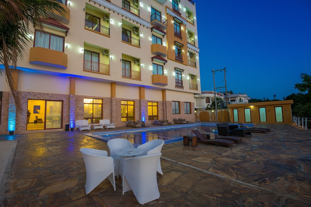 

Bologna - Bububu - Golden Tulip Zanzibar Resort